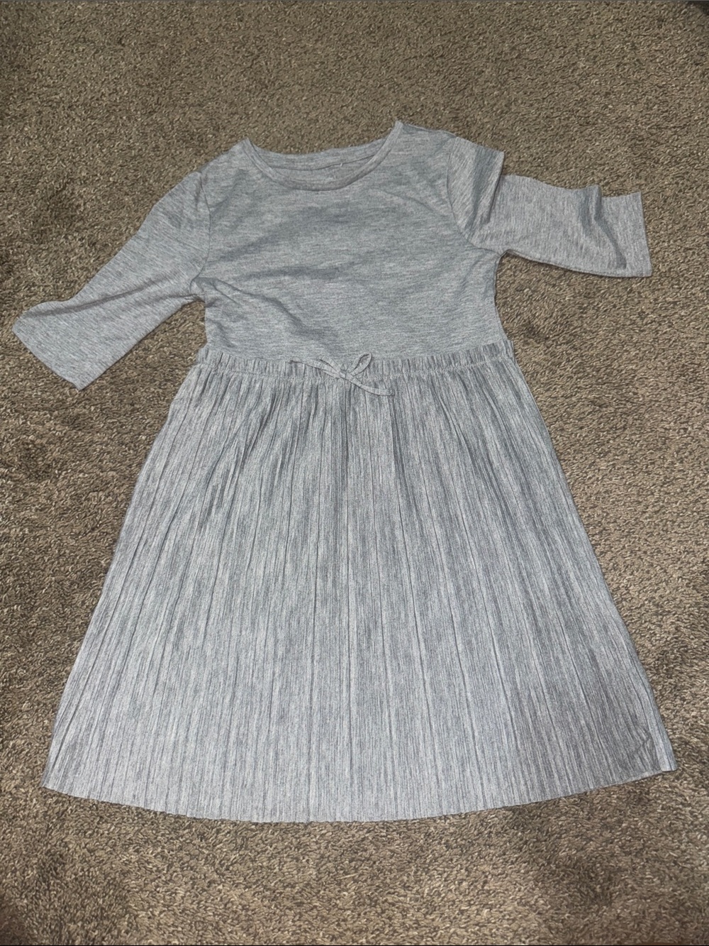 Like new Winder NatioGirls' Gray Pleated Knit Dress - Lightweight Everyday Style
